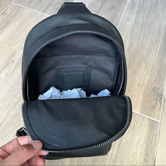 Coach West Pack - Picture 7 of 8